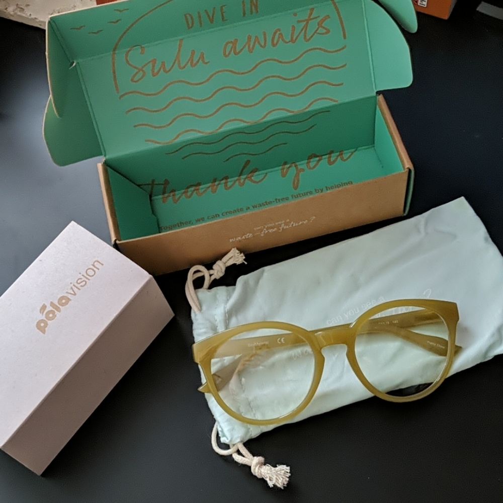 NWT Pela blue light glasses